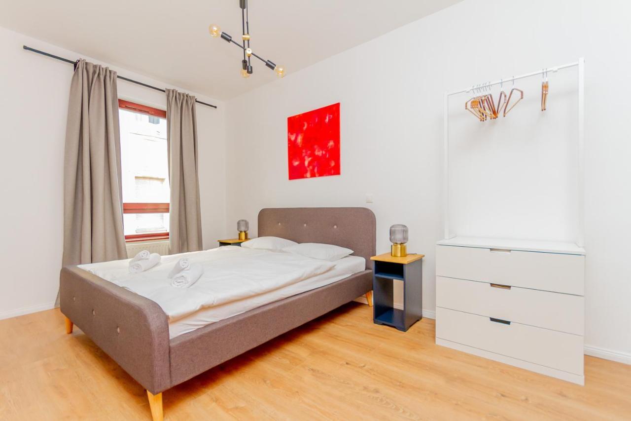 Kiraly Str. Corner Downtown Apartment